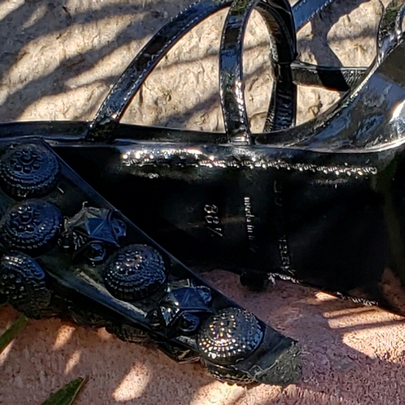 Authentic BURBERRY heels - Picture 4 of 4